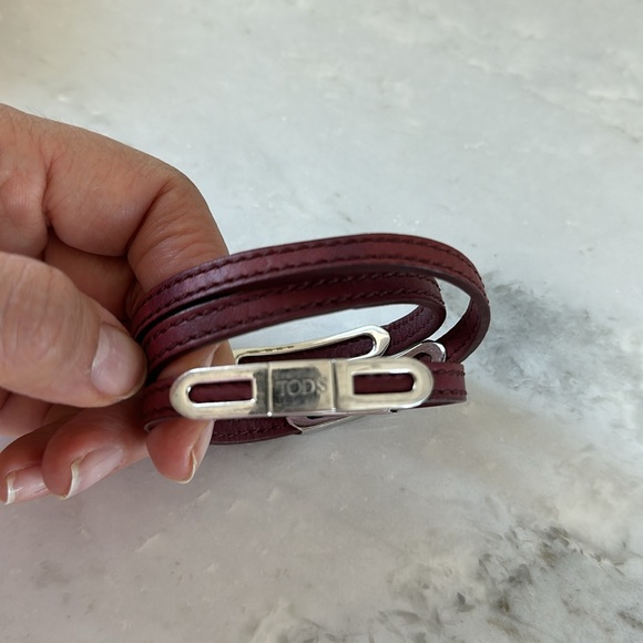 Preowned Tod’s Burgundy Leather & Sterling Silver Wraparound Bracelet - Picture 4 of 12